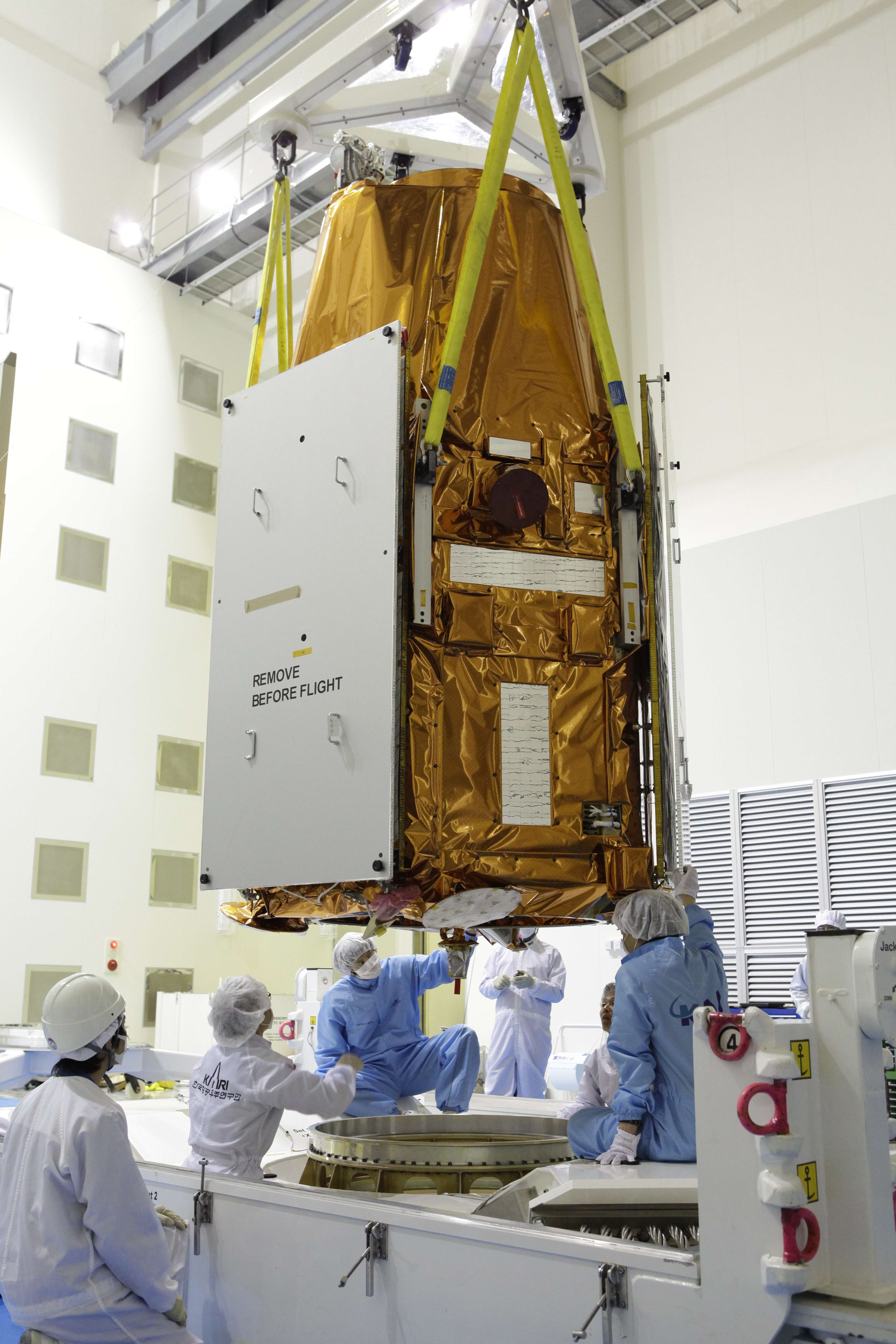 다목적실용위성 (아리랑) 3호 개발 장면 이미지