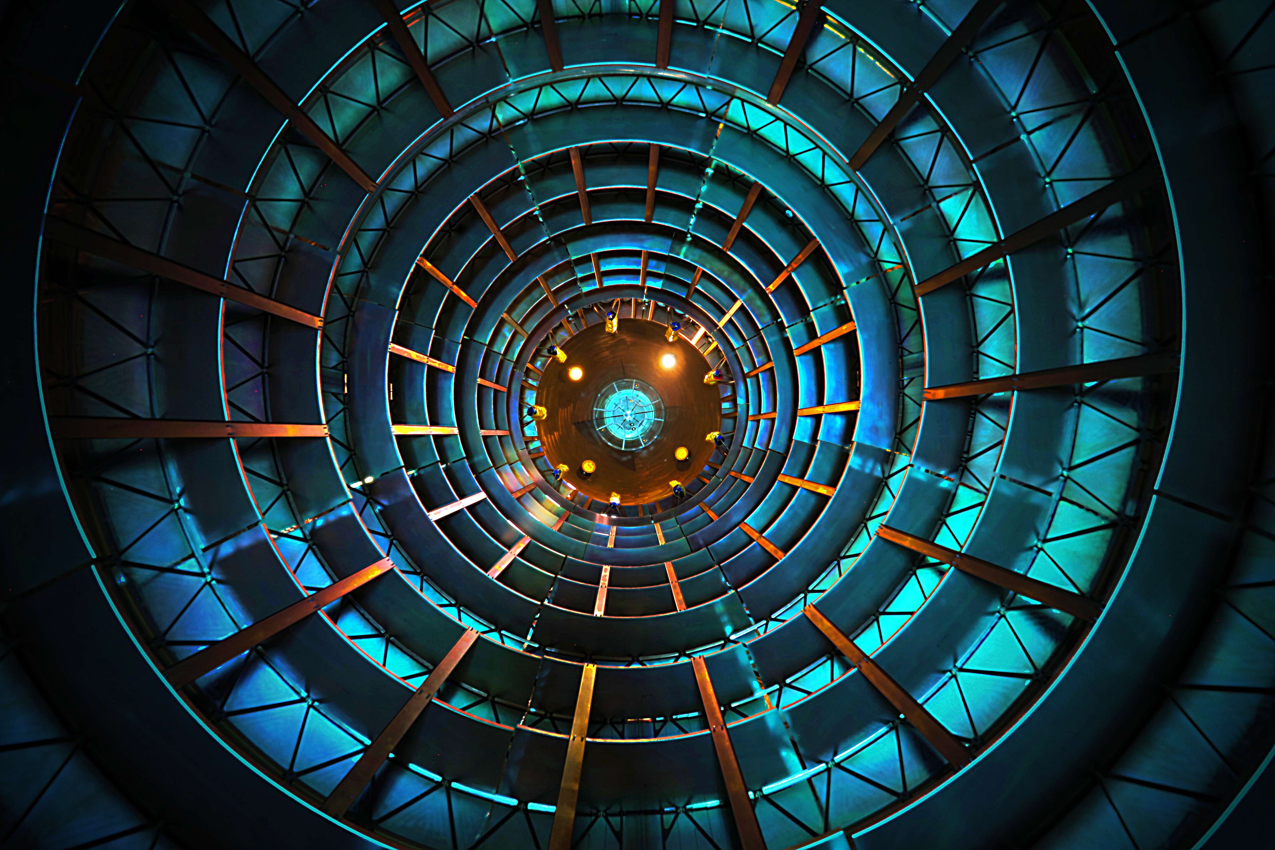 한국형발사체 1단 산화제탱크 내부 이미지