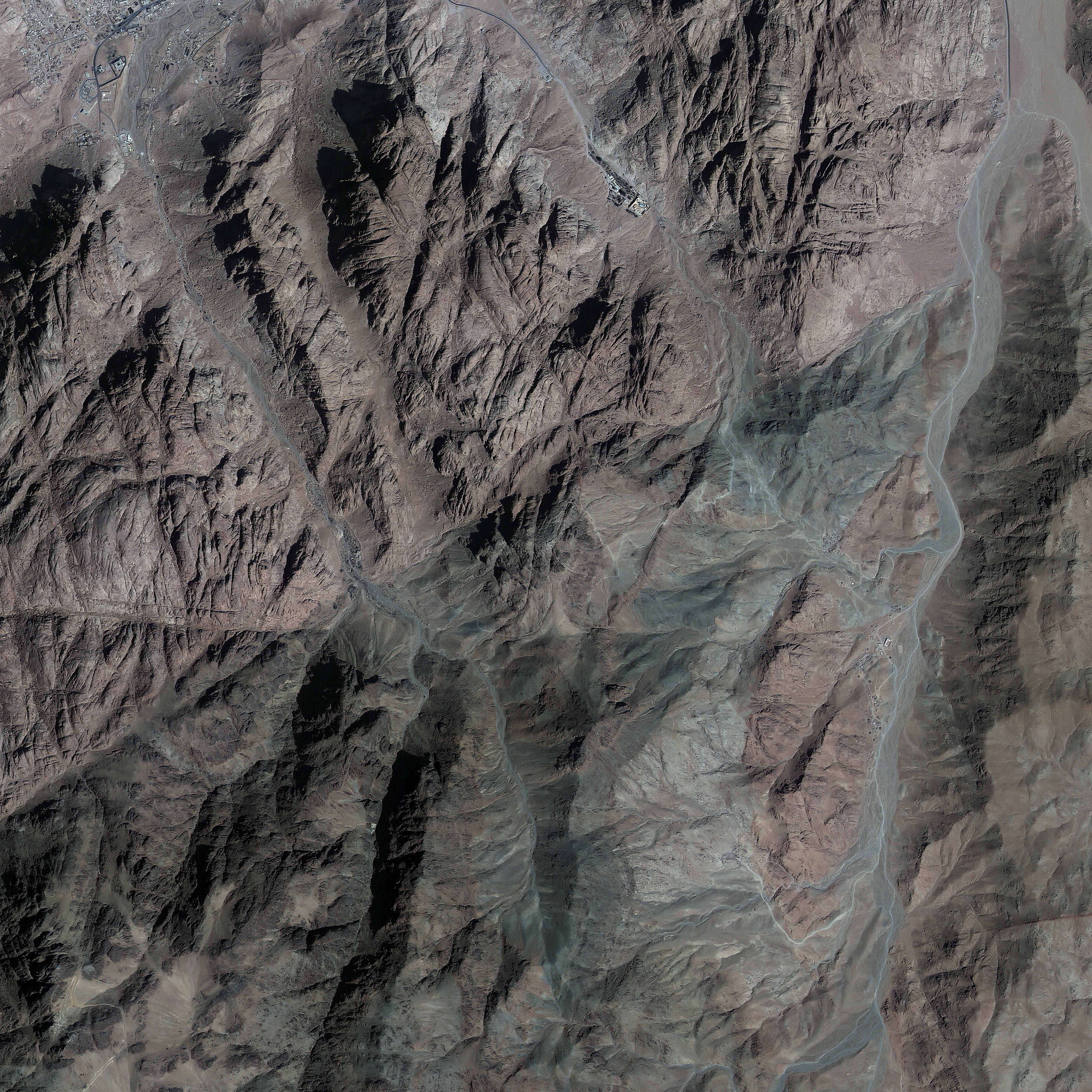 아리랑 2호가 촬영한 이집트 시나이 산  이미지