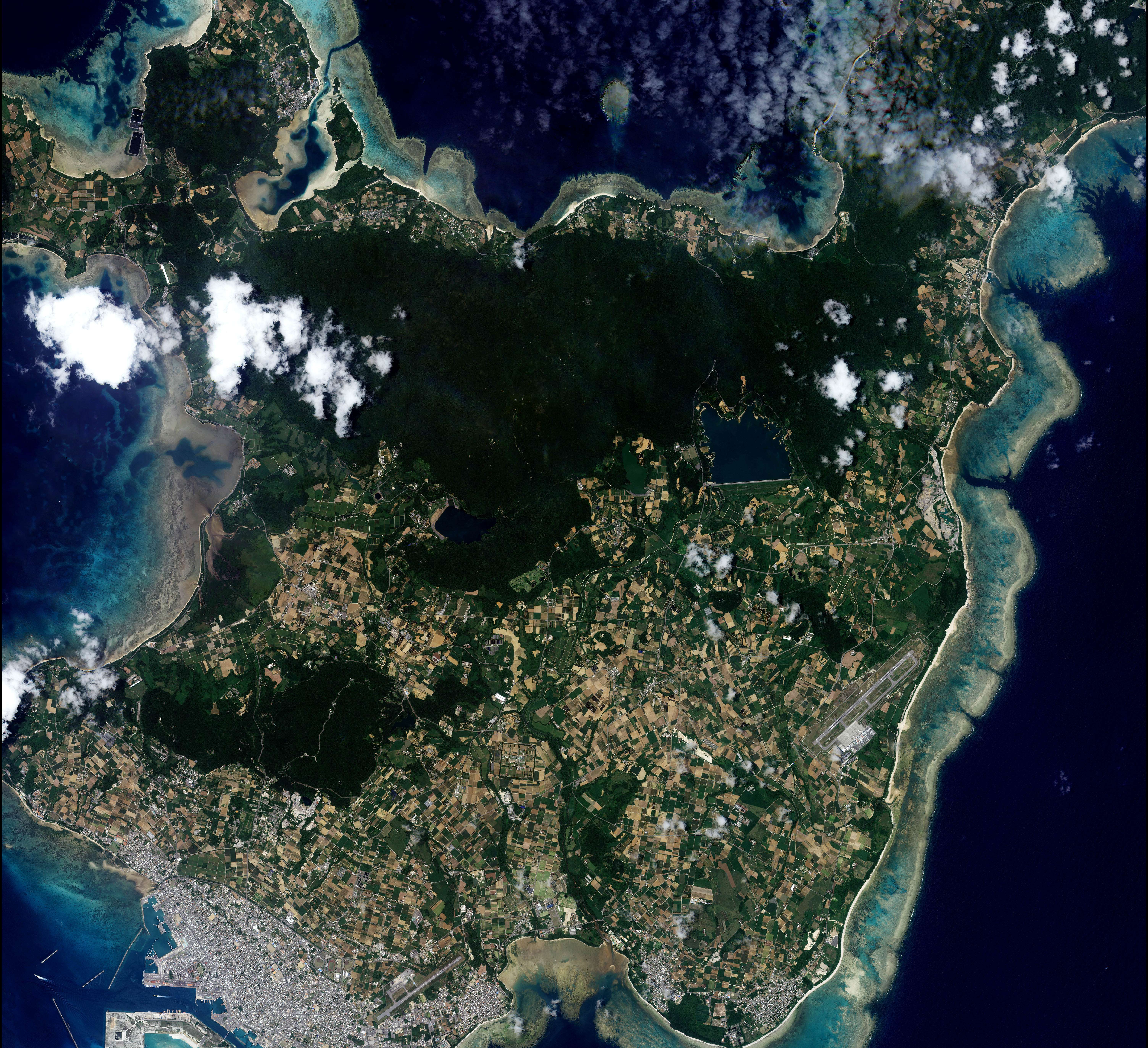 아리랑 3호가 촬영한 일본 이시가키 섬 이미지