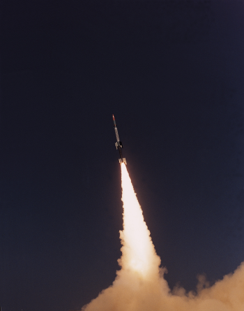 2단형 중형과학관측로켓(KSR-II) 발사 [이미지]