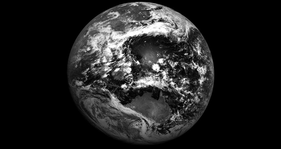 통신해양기상위성 천리안 1호가 촬영한 위성사진 1